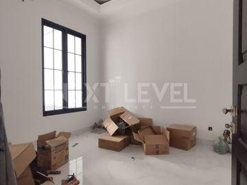Rumah Mewah Baru Gress Surabaya Timur