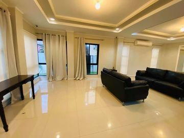 Five Bedroom 2-Storey Furnished House with pool for RENT in Hensonville Angeles City near Clark