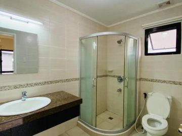 Five Bedroom 2-Storey Furnished House with pool for RENT in Hensonville Angeles City near Clark
