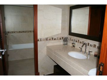 PINAMAR TERRAZAS AL GOLF CASA 7 AMBIENTES