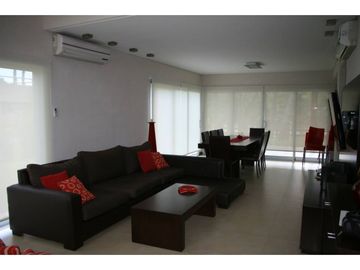 PINAMAR TERRAZAS AL GOLF CASA 7 AMBIENTES