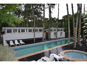 PINAMAR TERRAZAS AL GOLF CASA 7 AMBIENTES