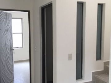 Casa exclusiva en  en venta. Privada, áreas verdes y cerca de todo