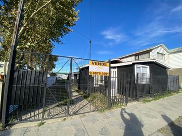 Casa en Venta con 2 dpto c/u de 2 dorm. en Puerto Natales
