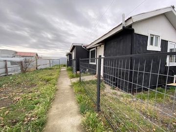 Casa en Venta con 2 dpto c/u de 2 dorm. en Puerto Natales