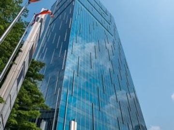 Book open plan office space for businesses of all sizes in Regus AIA Capital Center