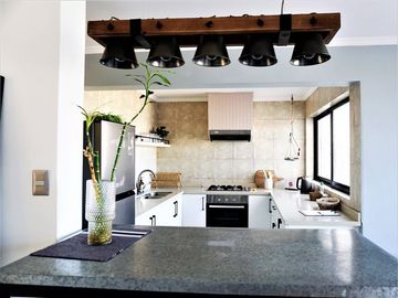 Casa en Venta en Sector Central - Reñaca, Viña del Mar.