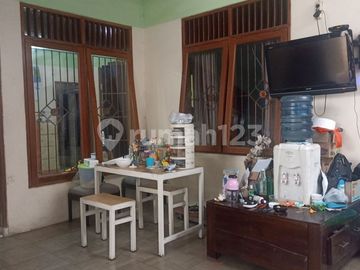 Rumah 1 Lantai, Dekat Pintu Tol Limo, Free Tanah 60Meter²