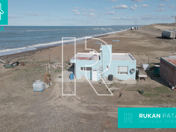 #VentaRUKAN | Casa de 4 Ambientes | Barrio COSTA SUR (Vista al mar) | Acceso Sur | Caleta Olivia.-