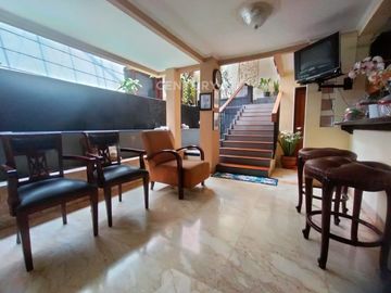 Rumah Mewah Ada Kolam Harga Menarik  Renang Di Bintaro Sektor 9