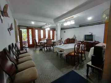 Rumah Mewah Ada Kolam Harga Menarik  Renang Di Bintaro Sektor 9