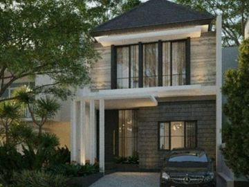 Rumah Pakuwon City STRATEGIS, ROW 3 MOBIL, Murah