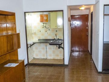 Departamento en Venta - Monoambiente Luminoso en Balvanera.