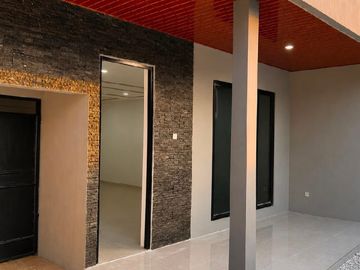 Nginden New Renovasi Tengah Kota Murah