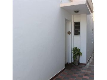 Casa PH en venta en Villa Dominico