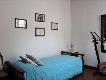 Casa PH en venta en Villa Dominico