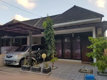 Rumah dalam perumahan dekat kampus UMY