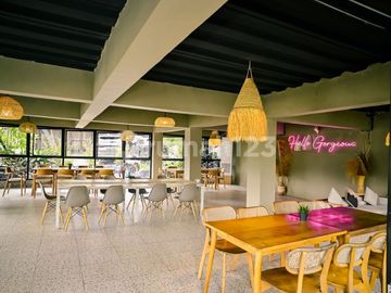 Villa Cafe Resort Ala Bali Ramai Beroperasi di Wisata Alam Gunung Pancar Sentul