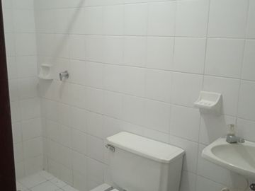 casa en venta en santa teresita. Cod V10196