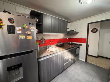 apartamento en venta en versalles. Cod V17330
