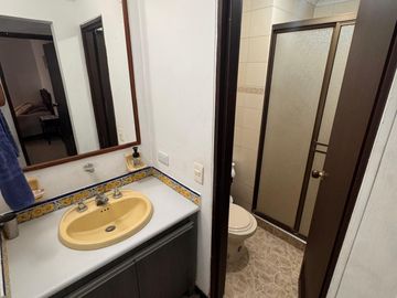 apartamento en venta en versalles. Cod V17330