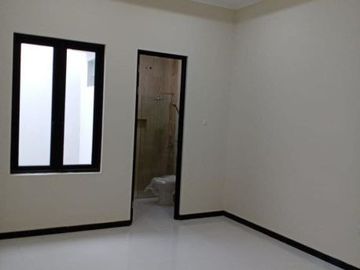 Rumah Sutorejo BARU GRESS, FREE TANDON+SANYO