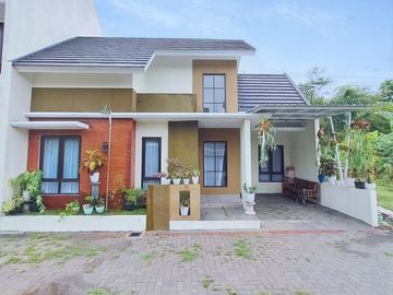 Rumah Minimalis desain Cantik di Prambanan Klaten