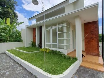 Rumah Minimalis desain Cantik di Prambanan Klaten