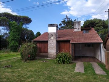 CASA 3 DORMITORIOS EN ACANTILADOS A METROS DEL MAR
