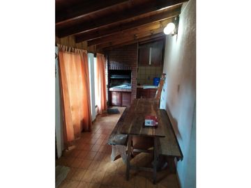 CASA 3 DORMITORIOS EN ACANTILADOS A METROS DEL MAR