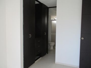 Venta de Apartamento en Floridablanca, C.R Altos de Aranjuez. Cod V8732
