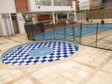 Venta de Apartamento en Floridablanca, C.R Altos de Aranjuez. Cod V8732