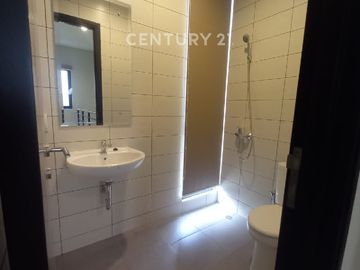 Disewakan Rumah Brand New Cluster Viola Summarecon Crown Gading