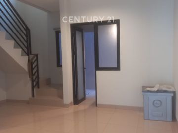 Disewakan Rumah Brand New Cluster Viola Summarecon Crown Gading