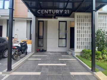 Disewakan Rumah Brand New Cluster Viola Summarecon Crown Gading