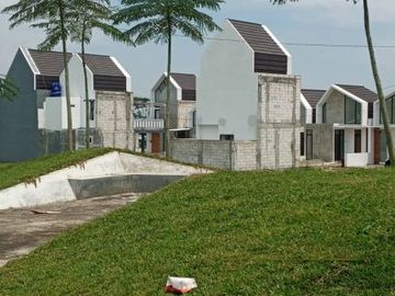 rumah cantik 2 lantai bisa inhouse di malang