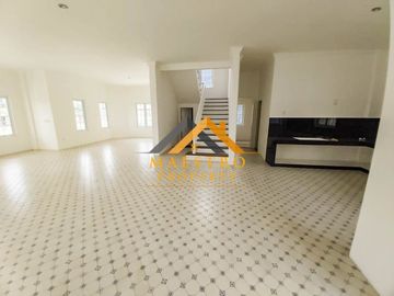 Dijual Villa Komplek Medan Resort City/ Merci / Mercy View Danau