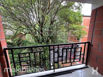 apartamento en arriendo en tricentenario. Cod A72221