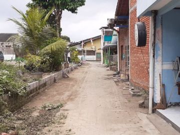 Rumah Proses Bangun Terlaris Dekat Lapangan Tenis Tridadi Sleman