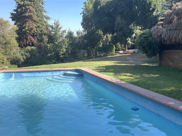 Casa en Venta en Huinganal Casa en Venta | 4D4B y servicio | Lo Barnechea | One Propiedades