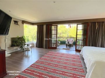 Casa en Venta en Huinganal Casa en Venta | 4D4B y servicio | Lo Barnechea | One Propiedades