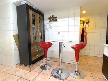 Casa en Venta en Huinganal Casa en Venta | 4D4B y servicio | Lo Barnechea | One Propiedades
