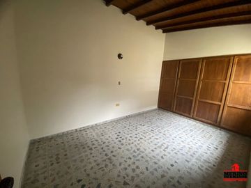 casa-local en arriendo en estadio. Cod A4544