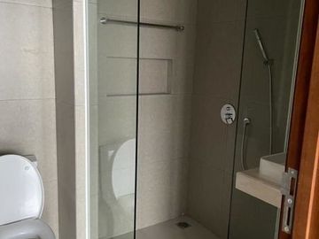 Rosebay Apartemen Baru Gress Mewah Graha Family