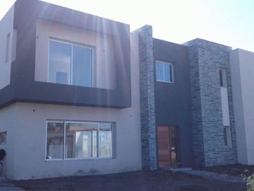 Casa en el barrio Fincas 2, Hudson
