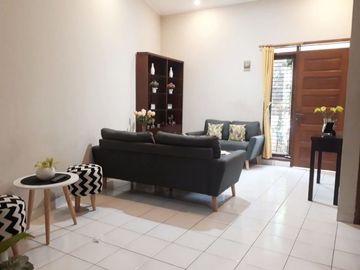 Rumah Nyaman & Luas 2 Lt Type 140 LT 91 M2, Cluster Pesona Antapani Kota Bandung.