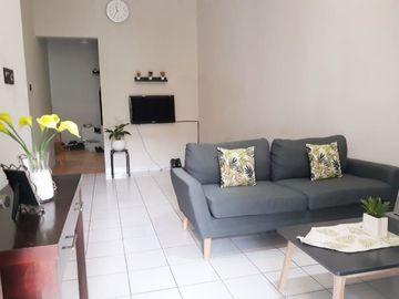 Rumah Nyaman & Luas 2 Lt Type 140 LT 91 M2, Cluster Pesona Antapani Kota Bandung.