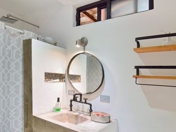 Casa en Venta San Andres, estilo Industrial, sobre calle Alvaro Obregon