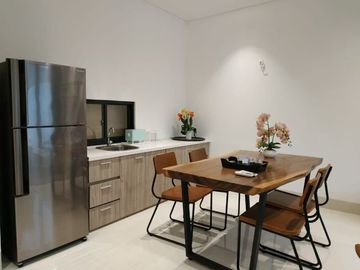 DiJual Town House Exclusive Tropical Di Pesanggrahan