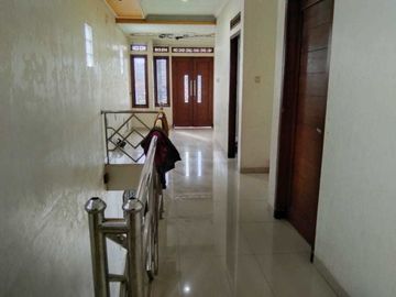 BU CEPAT rumah 3 lantai MEWAH di margaasih bandung